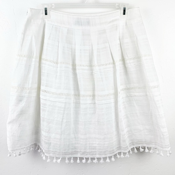 Talbots Dresses & Skirts - Talbots Full/A line White Skirt With Tassel Detail